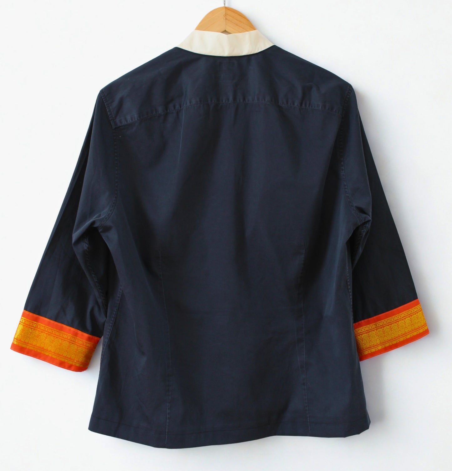 Kimono noir et orange