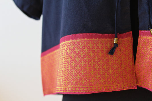 Chemise bleue et rose