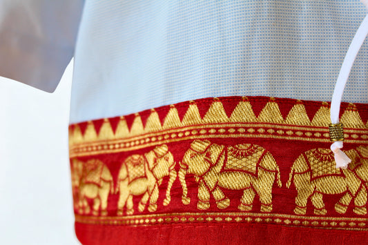 Chemise bleue et rouge